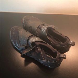 INDOOR spinning shoes